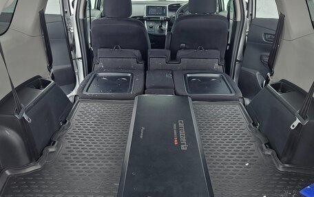 Toyota Wish II, 2009 год, 1 350 000 рублей, 14 фотография