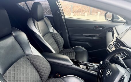 Toyota C-HR I рестайлинг, 2019 год, 2 050 000 рублей, 10 фотография