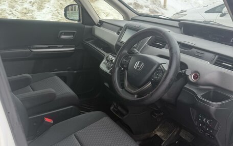 Honda Freed II, 2016 год, 1 500 000 рублей, 6 фотография