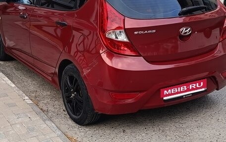 Hyundai Solaris II рестайлинг, 2012 год, 860 000 рублей, 2 фотография
