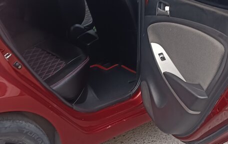 Hyundai Solaris II рестайлинг, 2012 год, 860 000 рублей, 9 фотография