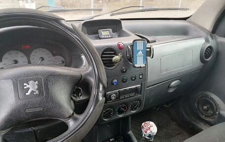 Peugeot Partner II рестайлинг 2, 2004 год, 225 000 рублей, 6 фотография