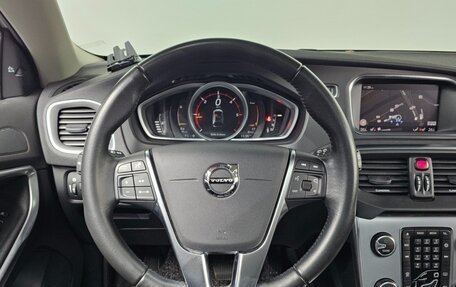 Volvo V40 II рестайлинг, 2018 год, 2 246 000 рублей, 6 фотография