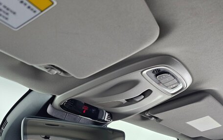 Volvo V40 II рестайлинг, 2018 год, 2 246 000 рублей, 19 фотография