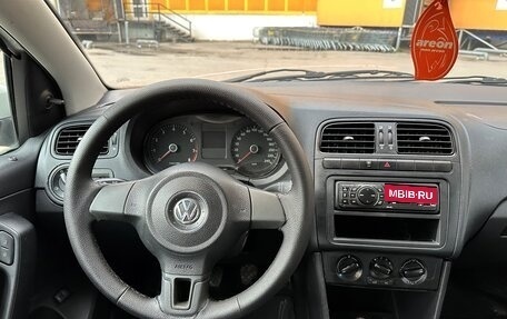 Volkswagen Polo VI (EU Market), 2013 год, 700 000 рублей, 23 фотография
