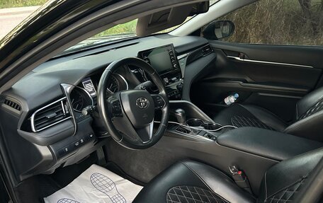 Toyota Camry, 2021 год, 2 650 000 рублей, 6 фотография