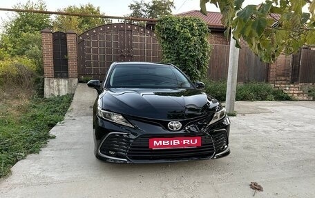 Toyota Camry, 2021 год, 2 650 000 рублей, 5 фотография