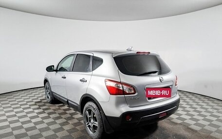 Nissan Qashqai, 2010 год, 900 000 рублей, 8 фотография
