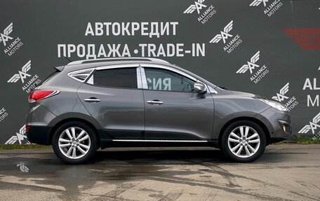 Hyundai Tucson III, 2012 год, 1 060 000 рублей, 8 фотография