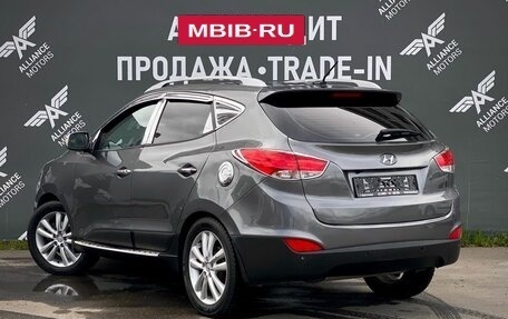 Hyundai Tucson III, 2012 год, 1 060 000 рублей, 5 фотография