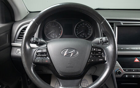 Hyundai Elantra VI рестайлинг, 2018 год, 1 579 000 рублей, 10 фотография