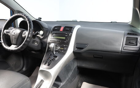 Toyota Auris II, 2012 год, 1 099 000 рублей, 9 фотография