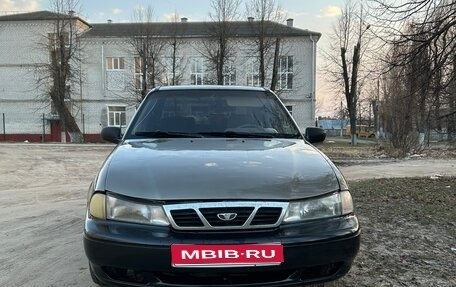 Daewoo Nexia I рестайлинг, 2000 год, 95 000 рублей, 1 фотография