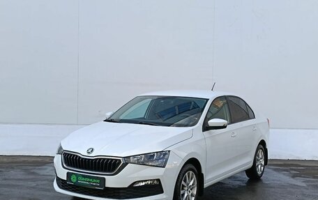 Skoda Rapid II, 2021 год, 1 790 000 рублей, 1 фотография