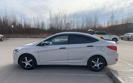 Hyundai Solaris II рестайлинг, 2015 год, 520 000 рублей, 2 фотография