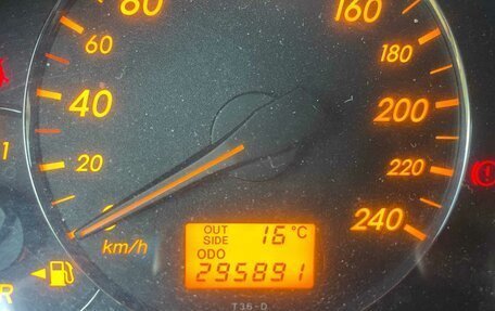 Toyota Avensis III рестайлинг, 2006 год, 820 000 рублей, 4 фотография