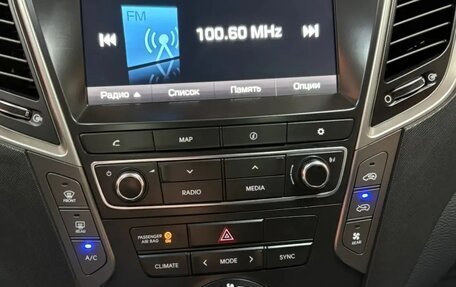 Hyundai Santa Fe III рестайлинг, 2018 год, 3 200 000 рублей, 9 фотография