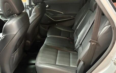 Hyundai Santa Fe III рестайлинг, 2018 год, 3 200 000 рублей, 7 фотография