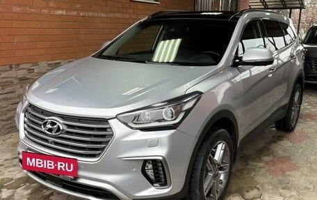 Hyundai Santa Fe III рестайлинг, 2018 год, 3 200 000 рублей, 2 фотография