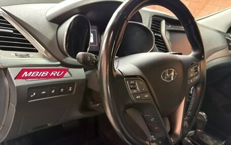 Hyundai Santa Fe III рестайлинг, 2018 год, 3 200 000 рублей, 13 фотография