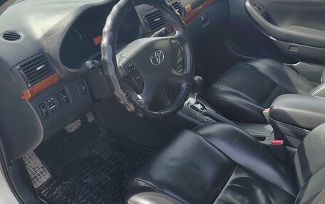 Toyota Avensis III рестайлинг, 2007 год, 900 000 рублей, 8 фотография