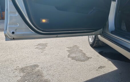 Toyota Avensis III рестайлинг, 2007 год, 900 000 рублей, 19 фотография