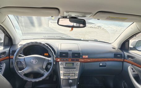 Toyota Avensis III рестайлинг, 2007 год, 900 000 рублей, 20 фотография