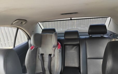 Toyota Avensis III рестайлинг, 2007 год, 900 000 рублей, 22 фотография