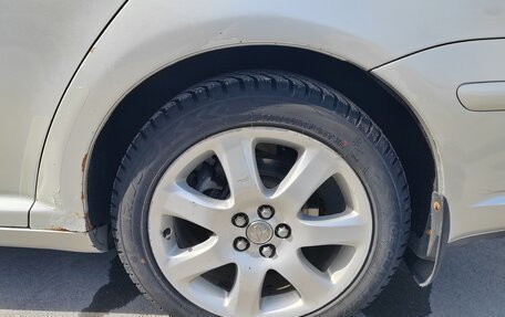 Toyota Avensis III рестайлинг, 2007 год, 900 000 рублей, 33 фотография