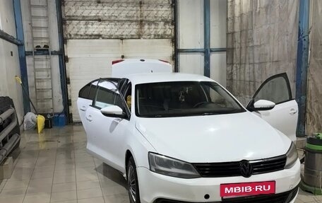 Volkswagen Jetta VI, 2014 год, 660 000 рублей, 4 фотография