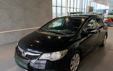 Honda Civic VIII, 2010 год, 800 000 рублей, 3 фотография