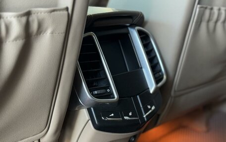 Porsche Cayenne III, 2011 год, 2 000 000 рублей, 25 фотография