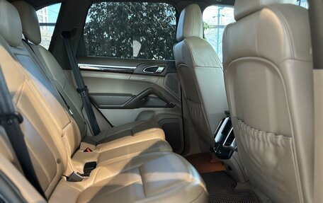 Porsche Cayenne III, 2011 год, 2 000 000 рублей, 24 фотография