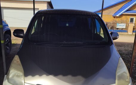 Toyota Ractis I, 2006 год, 570 000 рублей, 4 фотография