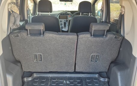 Toyota Ractis I, 2006 год, 570 000 рублей, 7 фотография