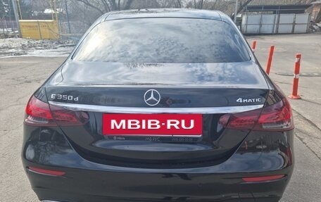 Mercedes-Benz E-Класс, 2021 год, 4 850 000 рублей, 4 фотография