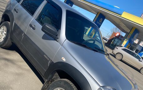 Chevrolet Niva I рестайлинг, 2018 год, 760 000 рублей, 6 фотография