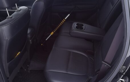 Mitsubishi Outlander III рестайлинг 3, 2014 год, 1 700 000 рублей, 6 фотография