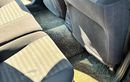 Nissan Avenir II, 2001 год, 160 000 рублей, 7 фотография