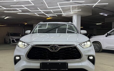 Toyota Highlander, 2026 год, 5 600 000 рублей, 6 фотография