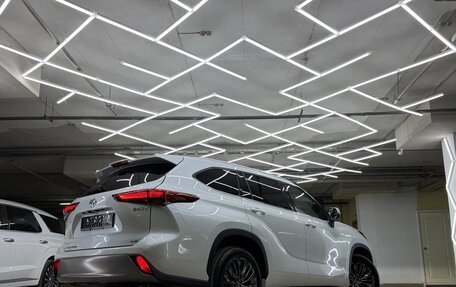 Toyota Highlander, 2026 год, 5 600 000 рублей, 4 фотография