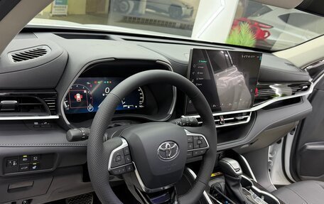Toyota Highlander, 2026 год, 5 600 000 рублей, 22 фотография