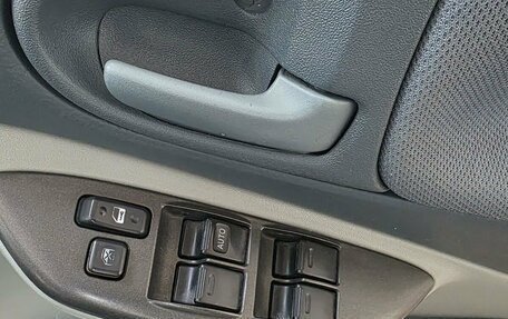 Toyota Vitz, 2001 год, 395 000 рублей, 16 фотография