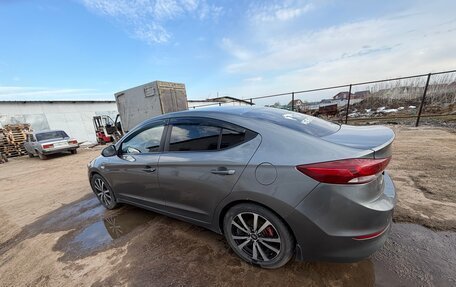 Hyundai Elantra VI рестайлинг, 2016 год, 950 000 рублей, 4 фотография