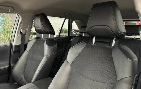 Toyota RAV4, 2021 год, 3 750 000 рублей, 10 фотография