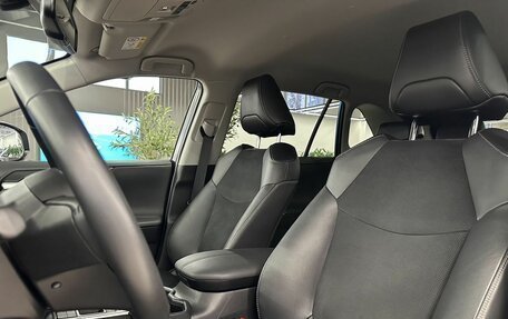 Toyota RAV4, 2021 год, 3 750 000 рублей, 9 фотография