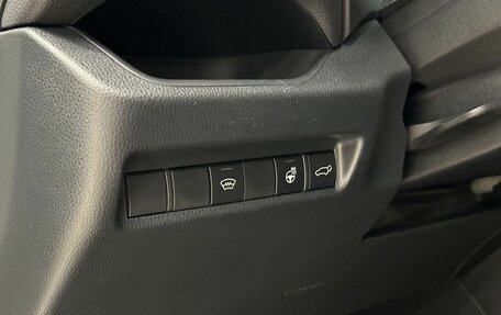 Toyota RAV4, 2021 год, 3 750 000 рублей, 11 фотография