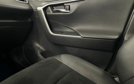 Toyota RAV4, 2021 год, 3 750 000 рублей, 18 фотография