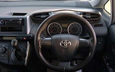 Toyota Wish II, 2011 год, 1 099 000 рублей, 12 фотография