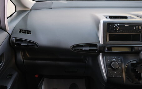 Toyota Wish II, 2011 год, 1 099 000 рублей, 16 фотография